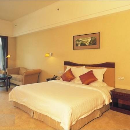 Phoenix Hotel Wuyi 江门 客房 照片