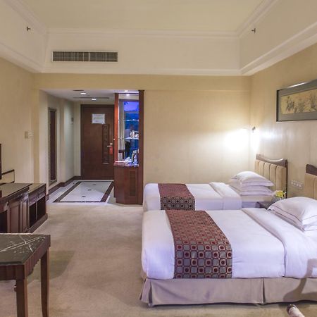 Phoenix Hotel Wuyi 江门 外观 照片
