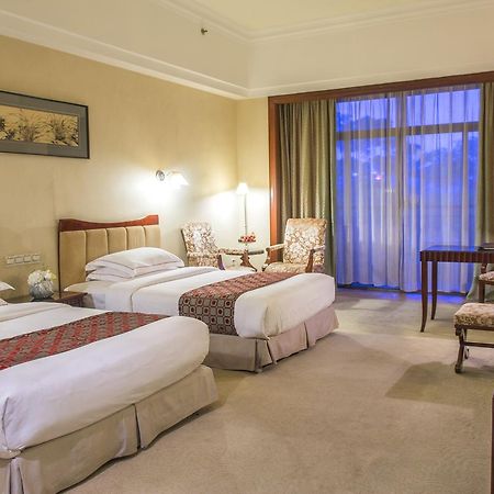 Phoenix Hotel Wuyi 江门 外观 照片