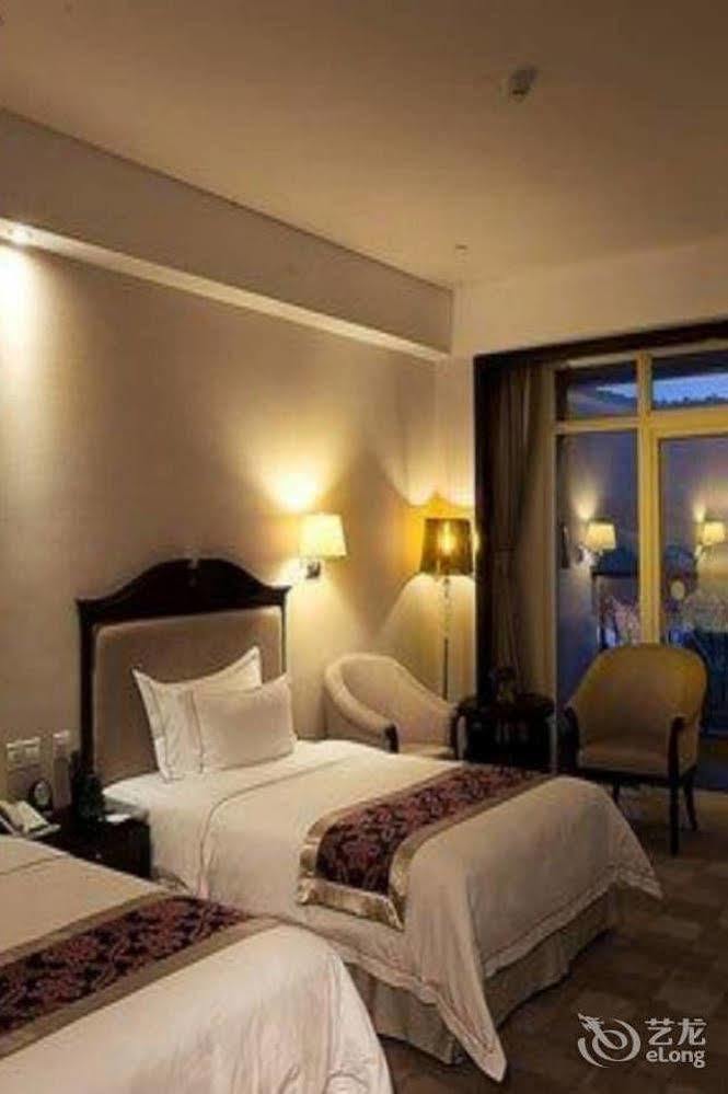 Phoenix Hotel Wuyi 江门 外观 照片